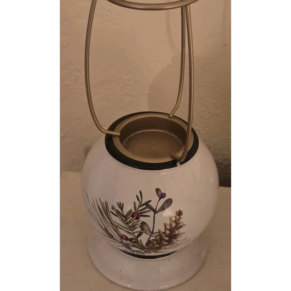 Lenox candle hurricane
